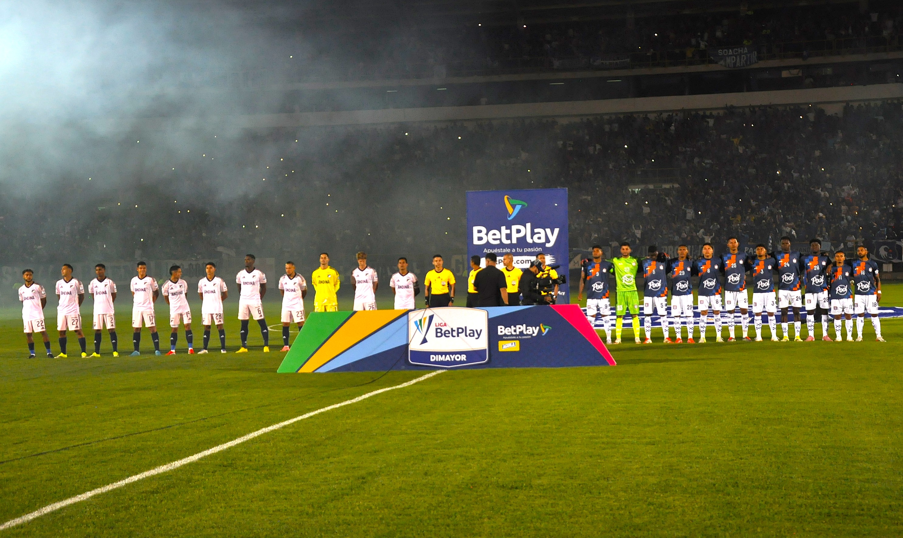 El estadio de la Independencia se engalana con la hinchada de Millonarios y los goles los pone Boyacá Chicó